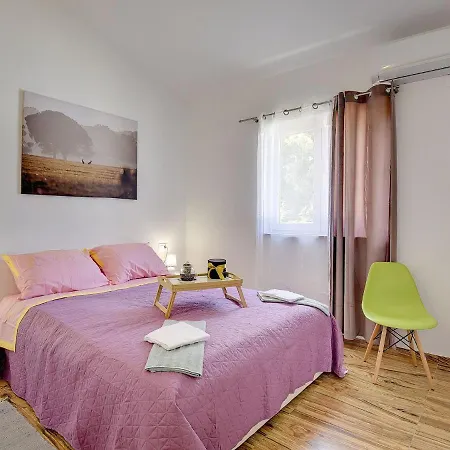 Holiday home Single-storey With Private Pool