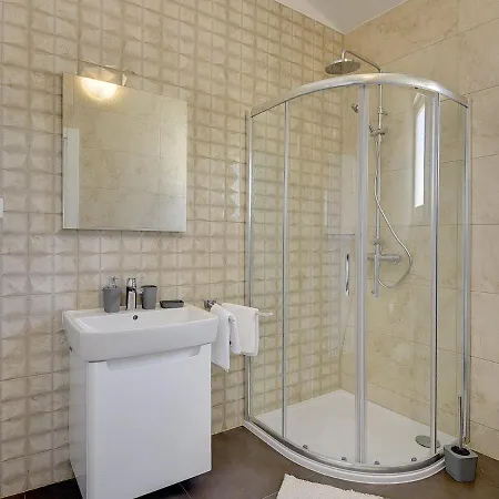 Single-storey With Private Pool Marcana