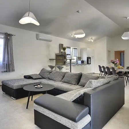 Holiday home Single-storey With Private Pool